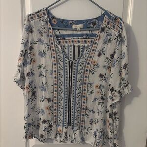 Lucky Brand Cream Ruffled Blouse with V-Neck and Short Sleeves, Sz L